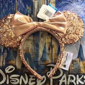 Rose gold Minnie ears used once